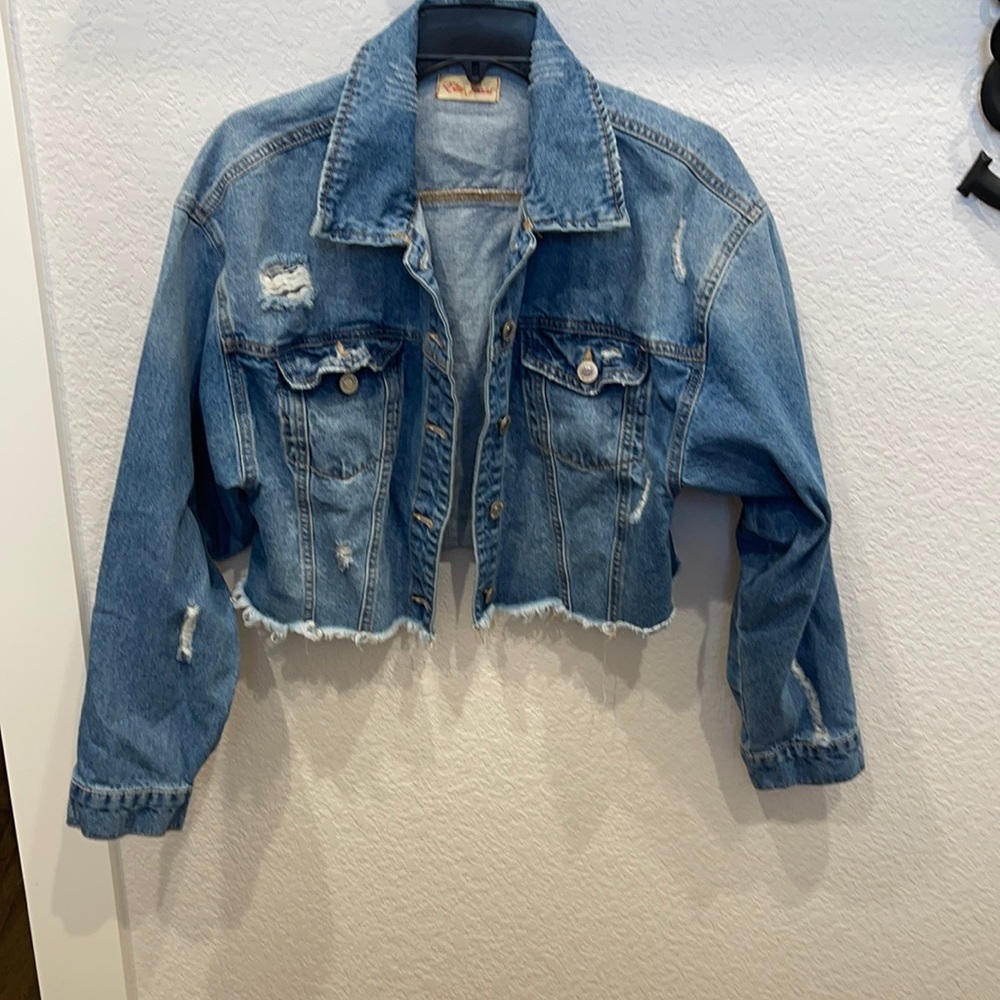 Women’s Distressed Half Jean Jacket
